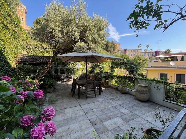 appartamento in vendita a Sestri Levante