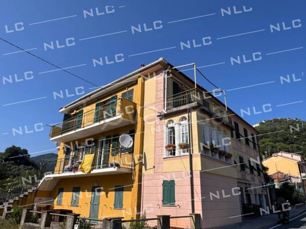 appartamento in vendita a Sestri Levante in zona Santa Vittoria di Libiola