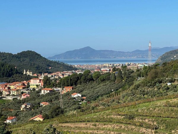 appartamento in vendita a Sestri Levante in zona Riva Trigoso