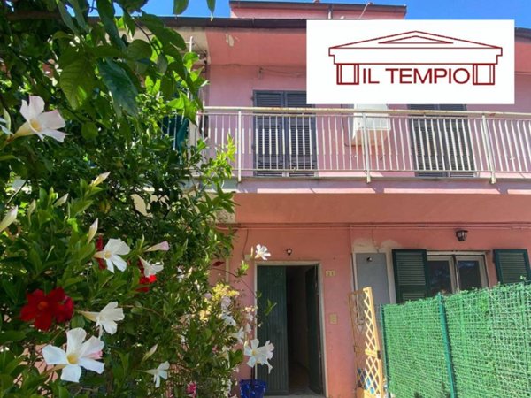 appartamento in vendita a Sestri Levante in zona Riva Trigoso
