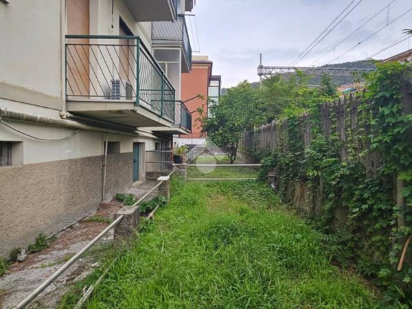 locale di sgombero in vendita a Sestri Levante