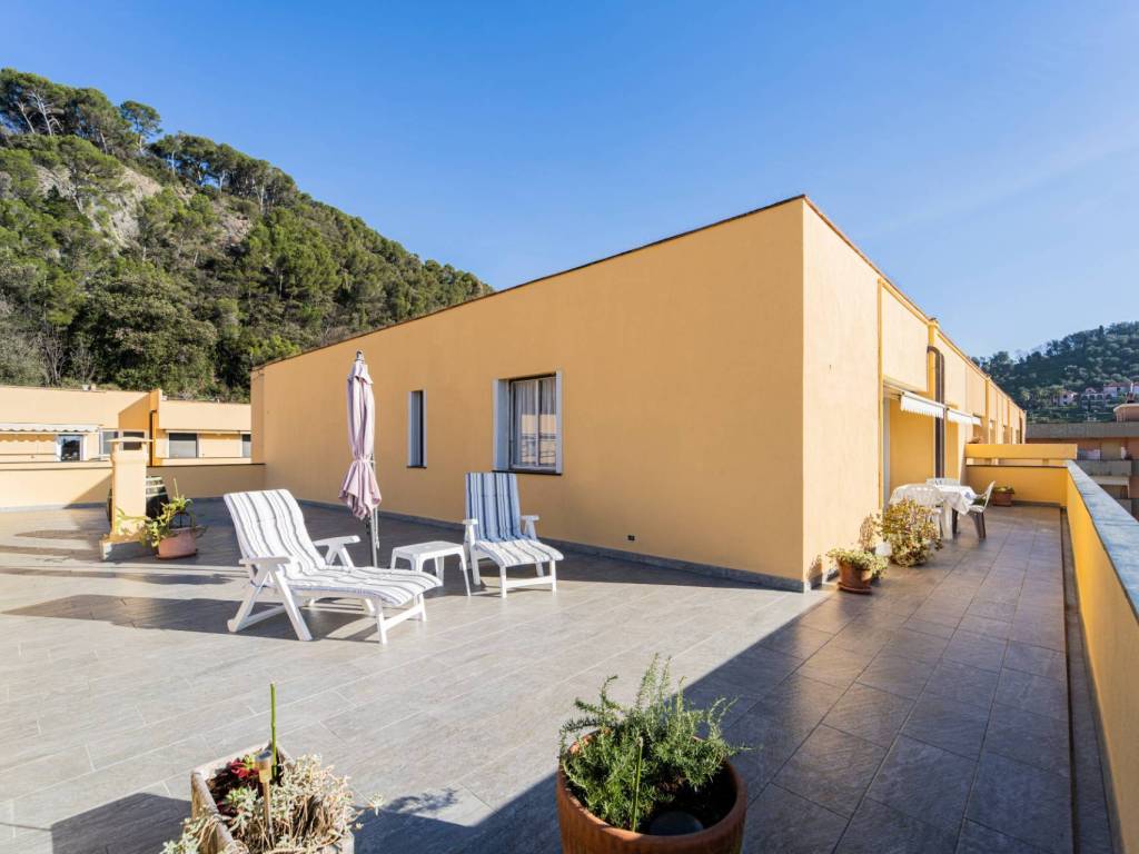 appartamento in vendita a Sestri Levante in zona Riva Trigoso