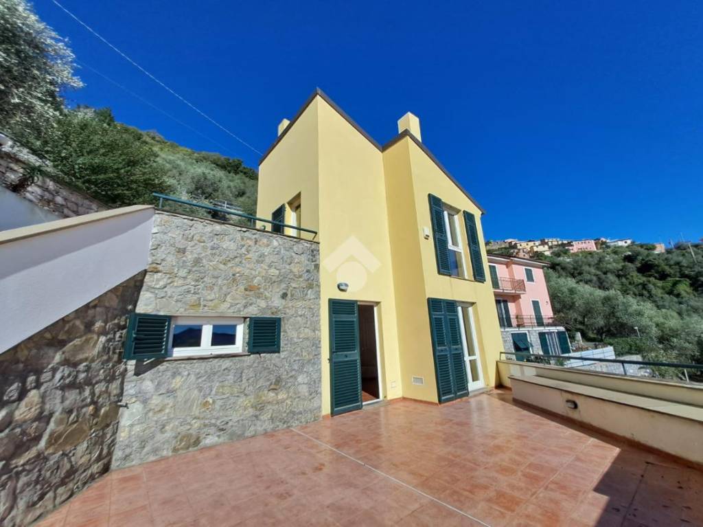 casa indipendente in vendita a Sestri Levante in zona Cascine di Sotto