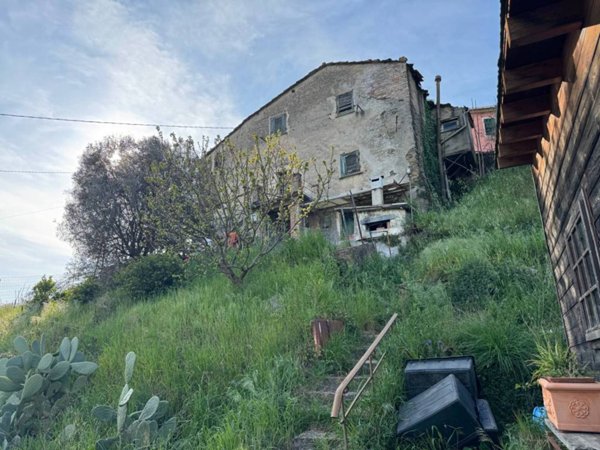 casa indipendente in vendita a Sestri Levante