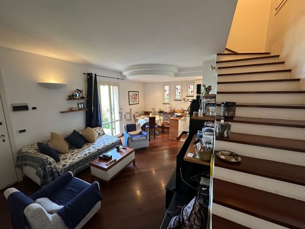 casa indipendente in vendita a Sestri Levante in zona San Bernardo