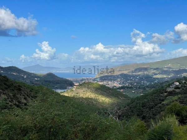 casale in vendita a Sestri Levante in zona Riva Trigoso