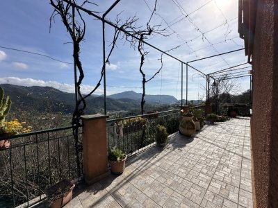 casa indipendente in vendita a Sestri Levante in zona San Bernardo
