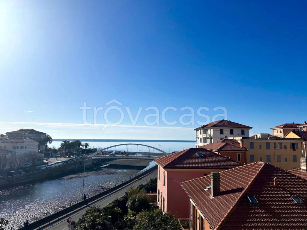 negozio in vendita a Sestri Levante in zona Riva Trigoso