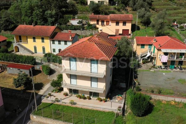 appartamento in vendita a Sestri Levante in zona Santa Vittoria di Libiola
