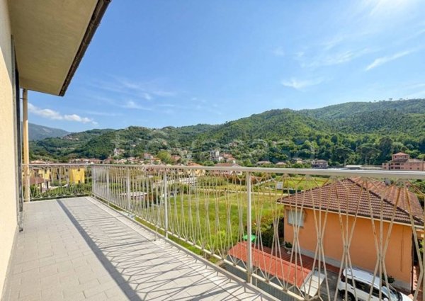 appartamento in vendita a Sestri Levante in zona Santa Vittoria di Libiola