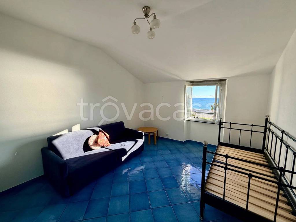 appartamento in vendita a Sestri Levante in zona Riva Trigoso