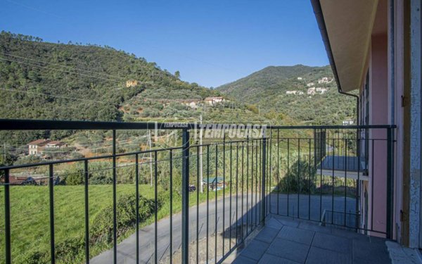 appartamento in vendita a Sestri Levante in zona Ponterotto