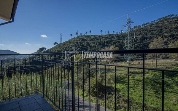 appartamento in vendita a Sestri Levante in zona Ponterotto