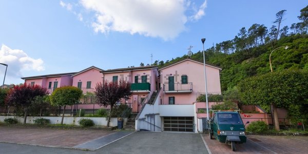 appartamento in vendita a Sestri Levante in zona Pila sul Gromolo