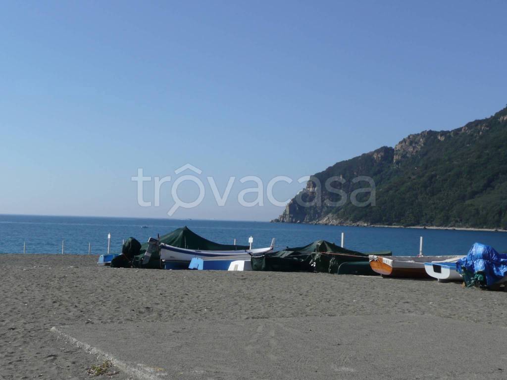 appartamento in vendita a Sestri Levante in zona Riva Trigoso