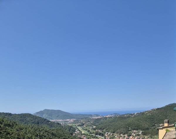 casa indipendente in vendita a Sestri Levante in zona Villa Rovereto