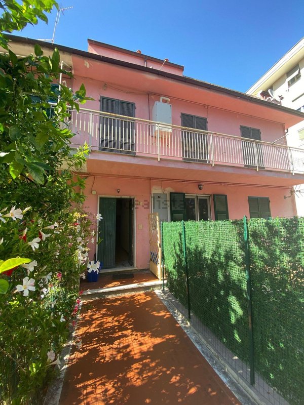 appartamento in vendita a Sestri Levante in zona Riva Trigoso