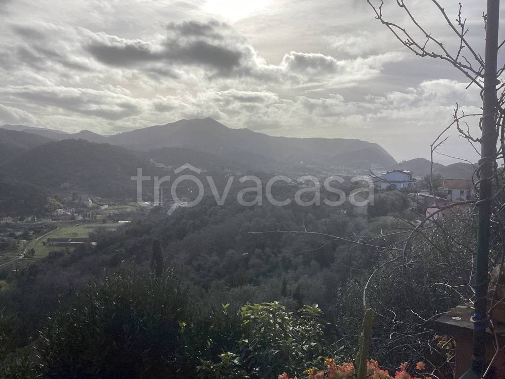 casa indipendente in vendita a Sestri Levante in zona Villa Carmelo