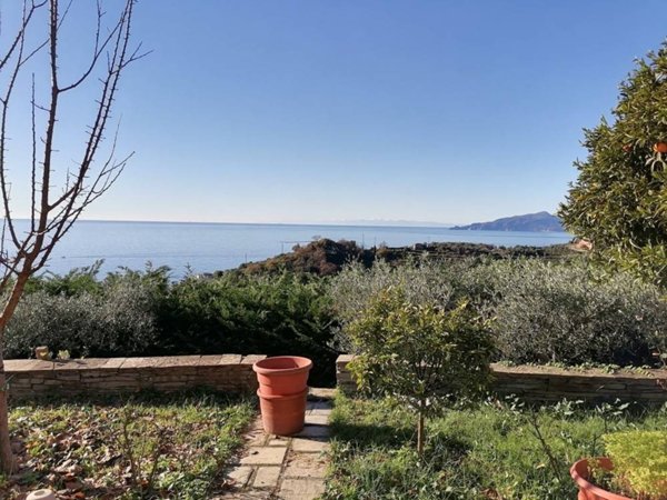 casa indipendente in vendita a Sestri Levante