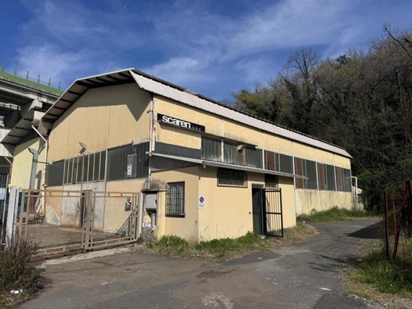 capannone in vendita a Sestri Levante in zona Villa Ragone