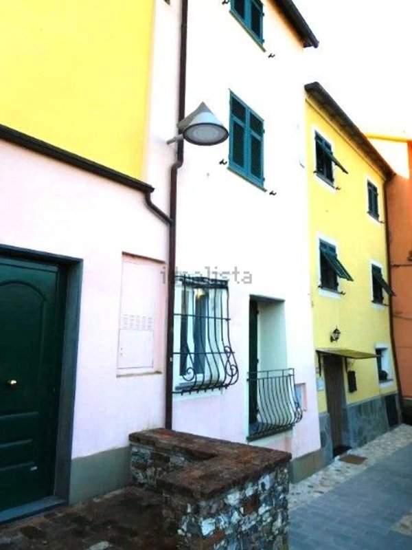 casa indipendente in vendita a Sestri Levante in zona Villa Rovereto