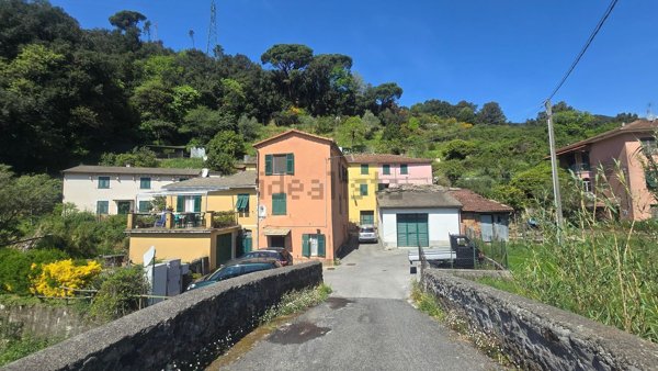 casa semindipendente a Sestri Levante in zona Santa Vittoria di Libiola
