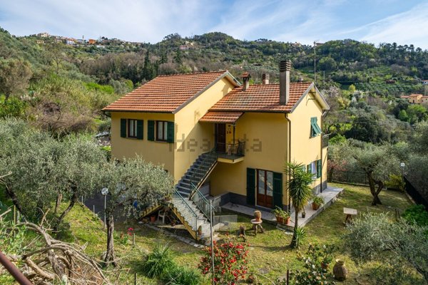 casa indipendente in vendita a Sestri Levante