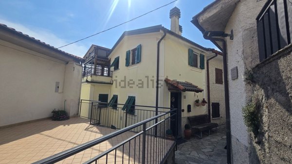 casa indipendente in vendita a Sestri Levante in zona Monte Domenico