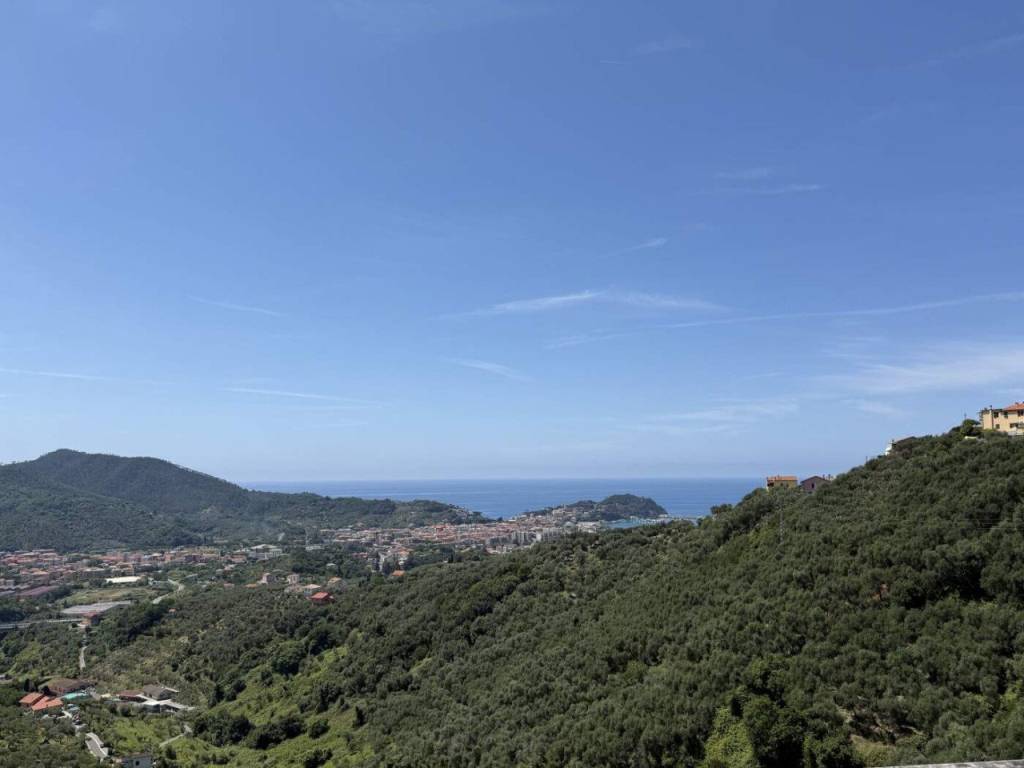 appartamento in vendita a Sestri Levante in zona Villa Carmelo