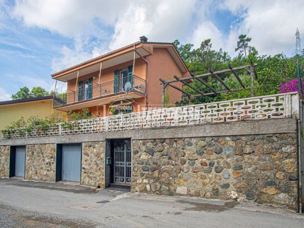 casa indipendente in vendita a Sestri Levante in zona Santa Vittoria di Libiola