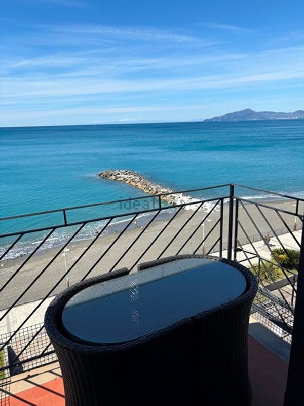 appartamento in vendita a Sestri Levante in zona Santo Stefano