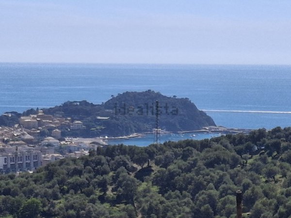 appartamento in vendita a Sestri Levante in zona San Bernardo