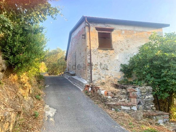 casale in vendita a Sestri Levante in zona Santo Stefano