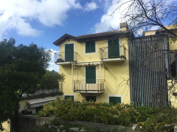 appartamento in vendita a Sestri Levante in zona Santo Stefano