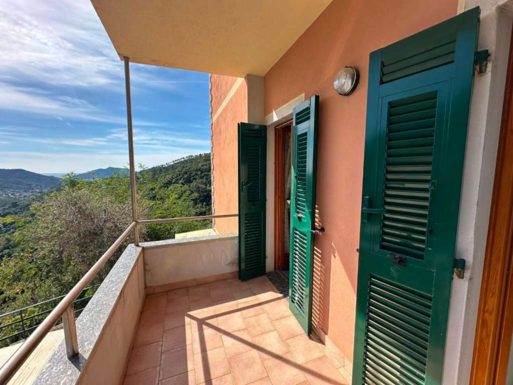 appartamento in vendita a Sestri Levante in zona Monte Domenico