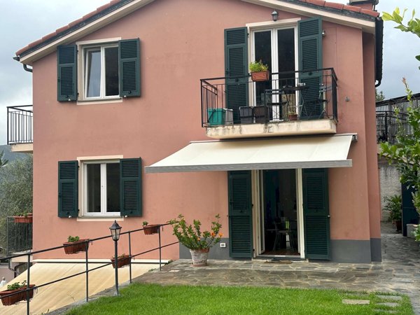 appartamento in vendita a Sori in zona San Bartolomeo