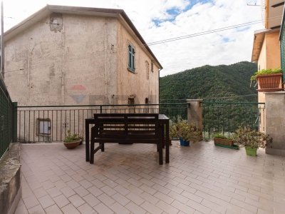 appartamento in vendita a Sori in zona Capreno