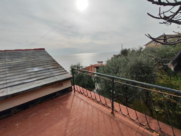 casa indipendente in vendita a Sori