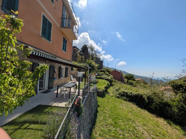 appartamento in vendita a Sori in zona Canepa