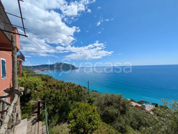 casa indipendente in vendita a Sori