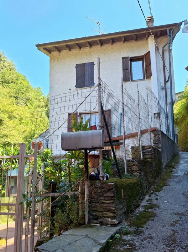 casa indipendente in vendita a Sori