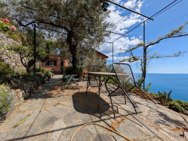 casa indipendente in vendita a Sori