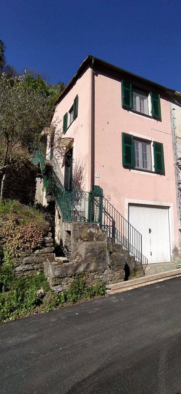 appartamento in vendita a Sori in zona Lago