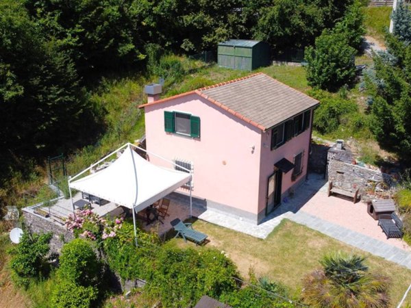 casa indipendente in vendita a Sori