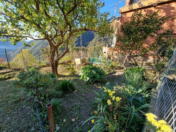 appartamento in vendita a Sori in zona Levà