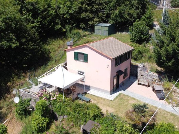 casa indipendente in vendita a Sori