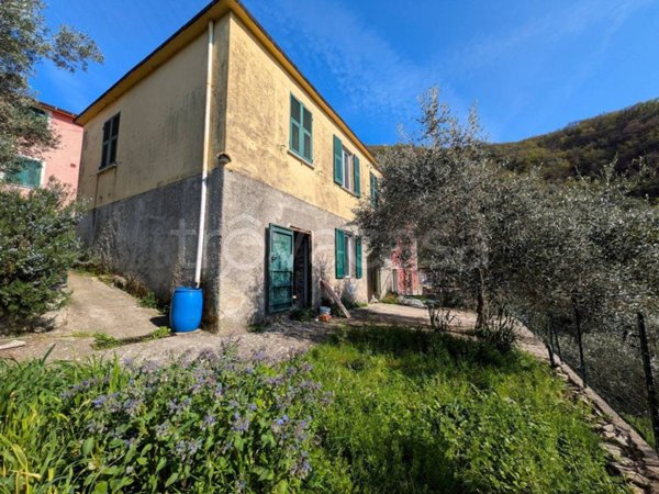 casa indipendente in vendita a Sori in zona Capreno