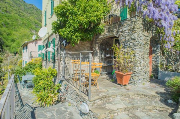 casa indipendente in vendita a Sori in zona Lago