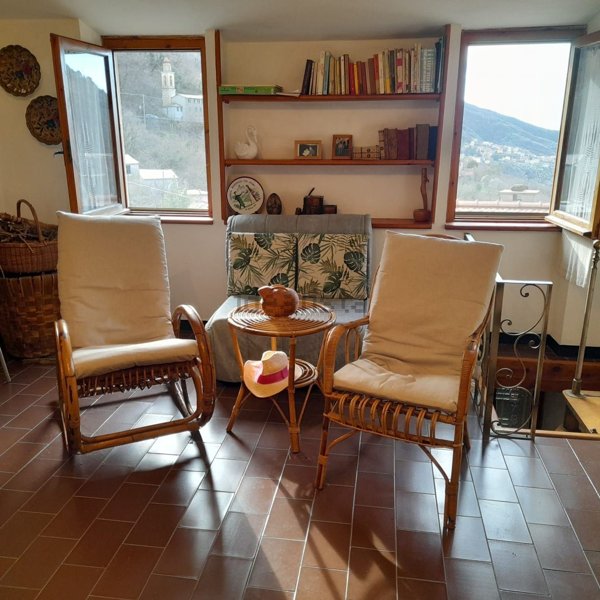 casa indipendente in vendita a Sori in zona Sussisa