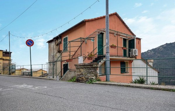 casa semindipendente in vendita a Sori in zona Canepa